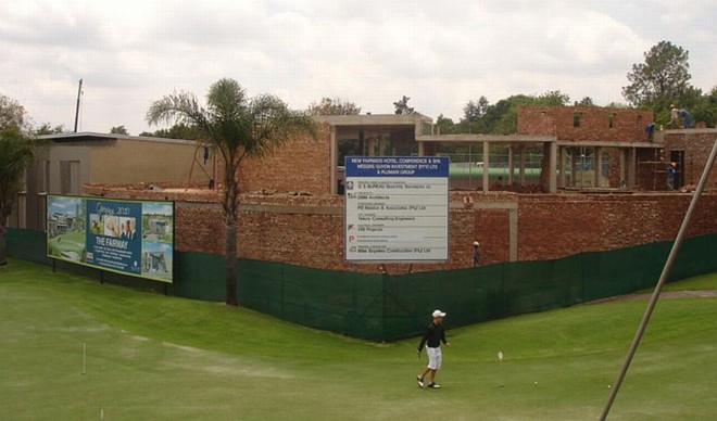 Obras acontecem ao lado do campo de golfe do Randpark | 