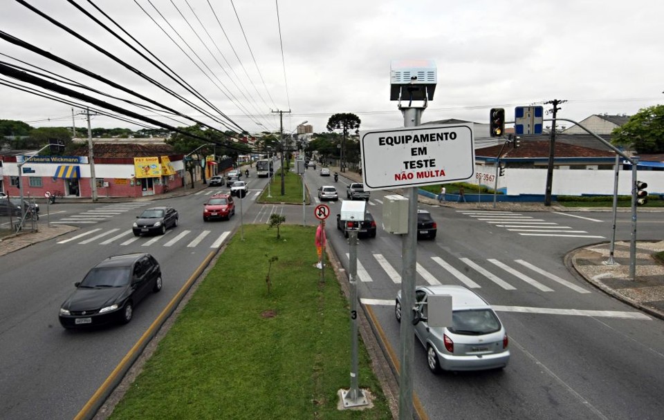 Os radares que funcionarão na cidade foram testados no ano passado | Albari Rosa/Gazeta do Povo