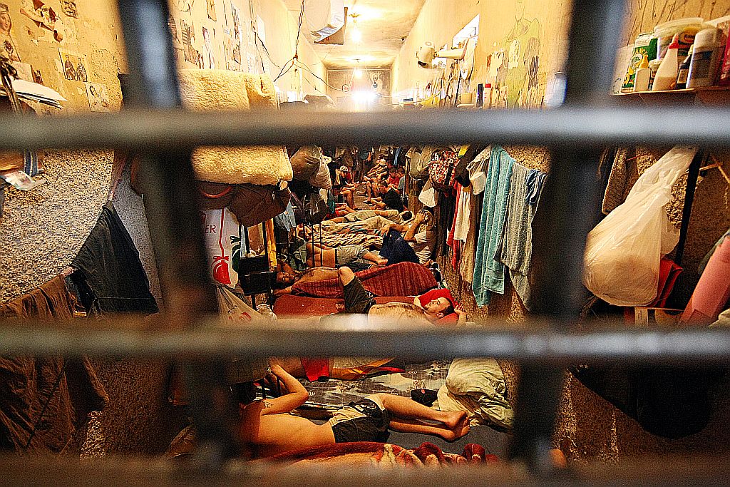 Celas superlotadas: problema crônico e origem de fugas em várias cidades do Paraná | Albari Rosa/ Gazeta do Povo