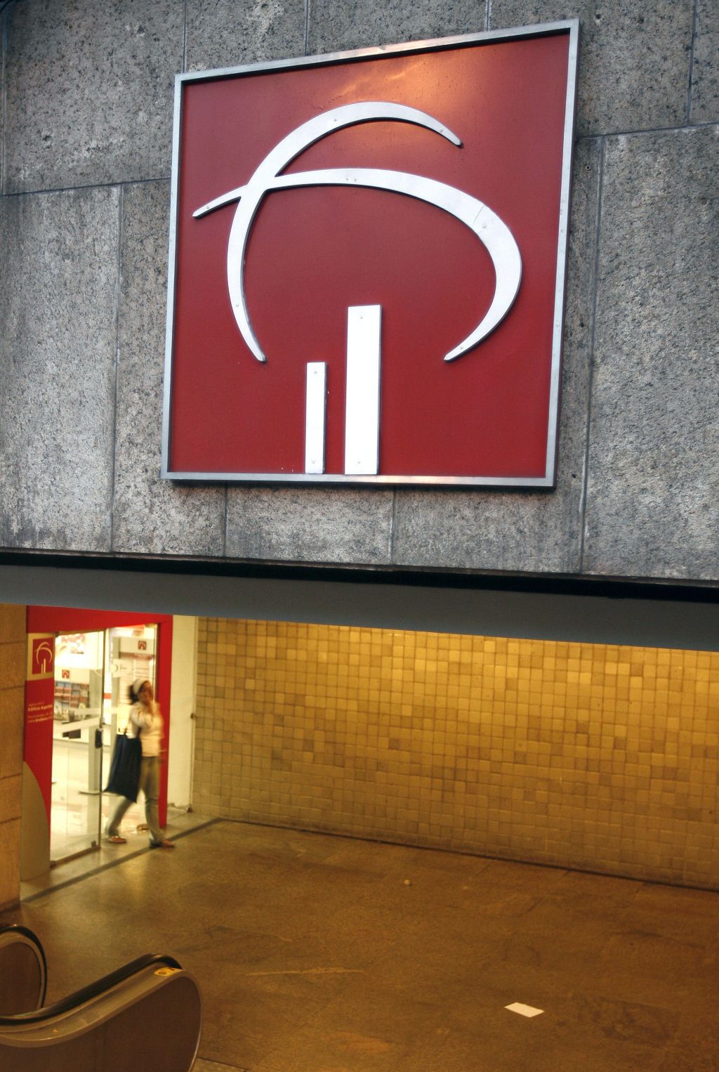 Agência do Bradesco: pessoas físicas devem emprestar até 20% mais em 2010 | Marcelo Sayao/EFE