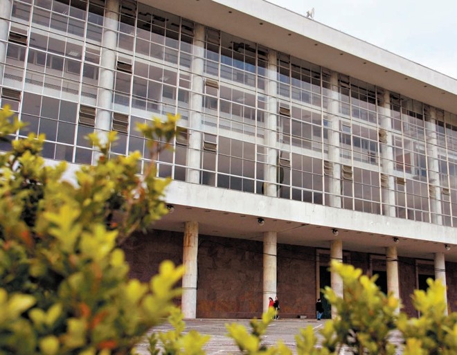 Fachada atual do prédio: polêmica sobre a transparência dos vidros | 