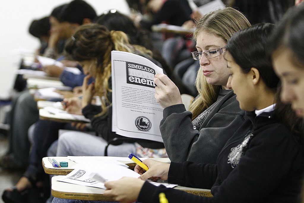 Evitar em 2010 os problemas que afetaram o Enem em 2009 é fundamental para recuperar a credibilidade do exame | Gilberto Abelha/Jornal de Londrina