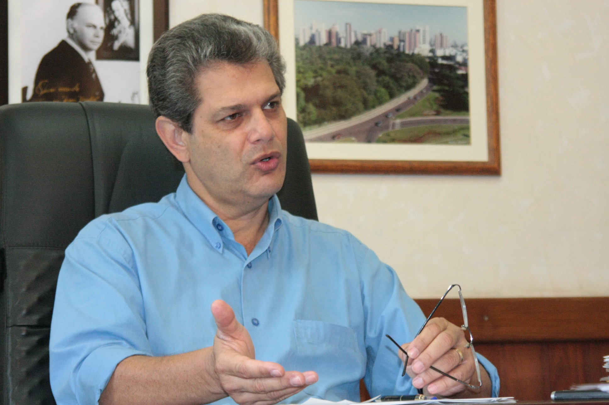 "Estou pressionado pelo calendario da FPF, mas não o suficente pra fazer besteira", destaca o prefeito sobre as exigências para o Willie Davids | Jônatas Lucizano