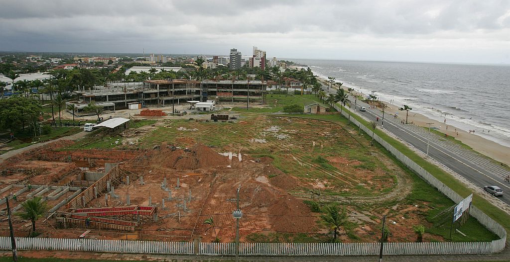 Nova estrutura contará com salas de internet, jogos, sala de projeção de filmes, dois restaurantes, salão de beleza, auditório para a realização de eventos, área para shows, entre outras atrações | Jonathan Campos/Gazeta do Povo
