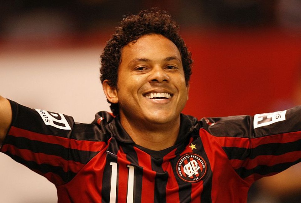 Após temporada pelo Furacão, Marcinho segue para a Arábia Saudita | Rodolfo Bührer/Gazeta do Povo