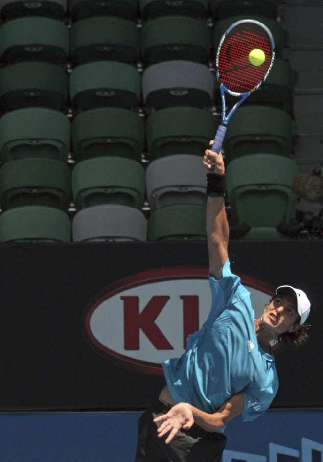 Tiago Fernandes conseguiu dois aces na partida contra Sean Berman. |