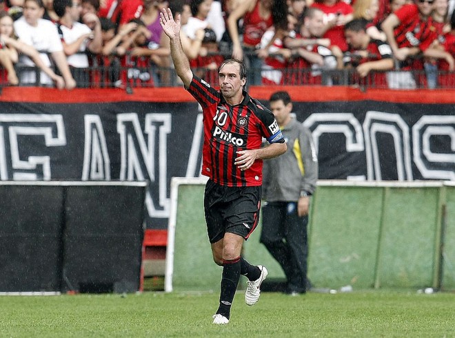 Decisivo na temporada passada, Paulo Baier renovou contrato, ganhou status de consultor e vai liderar o time também em 2010 |