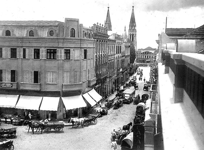2 A mesma praça e a Rua José Bonifácio em 1935 |