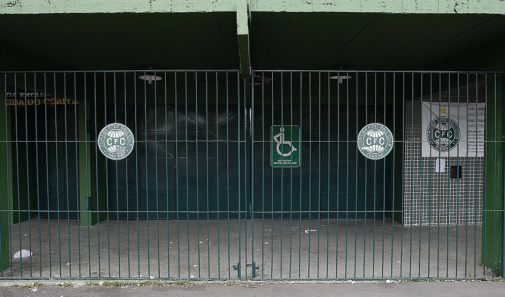 Caso o Coritiba consiga reduzir o período de afastamento do Couto Pereira, o ingresso avulso subirá para R$ 50: preferência a quem seguir associado ao clube | Rodolfo Bührer/ Gazeta do Povo