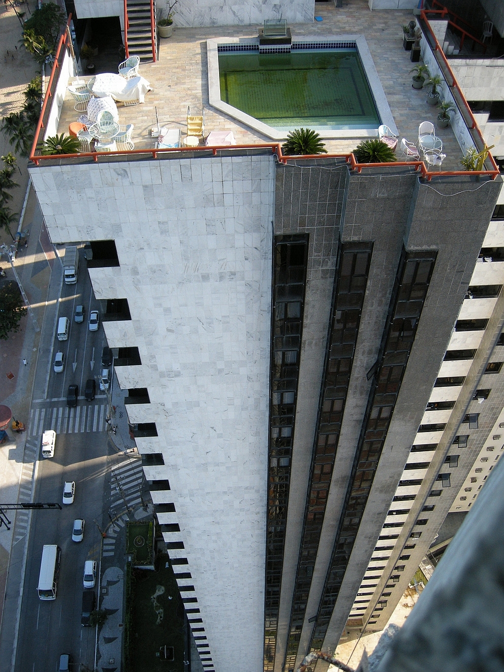 O documentário Um Lugar ao Sol, de Gabriel Mascaro, discute a vida nas coberturas | Divulgação