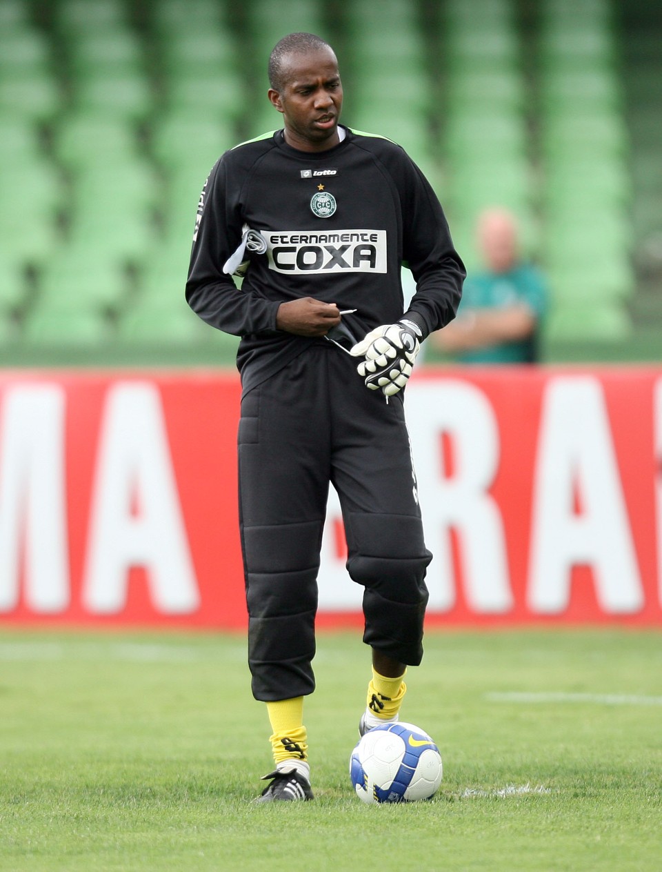 Edson Bastos diz que só sai do Coritiba se surgir proposta boa para ambas as partes | Hedeson Alves / Agência Gazeta do Povo
