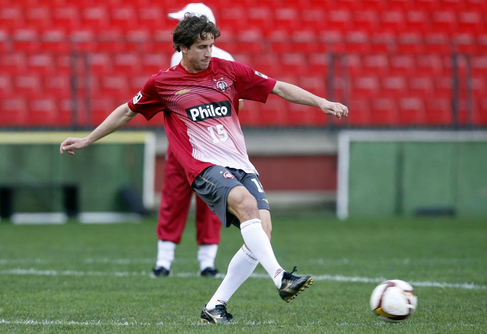 Depois de defender o Furacão, Rafael Miranda atuará no futebol português | Valterci Santos / Agência Gazeta do Povo