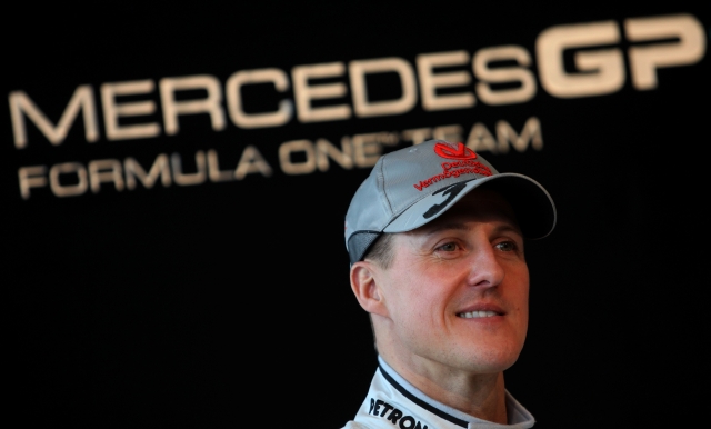 Michael Schumacher não vê a hora de começar os testes em Valencia. | Ralph Orlowski/ Reuters