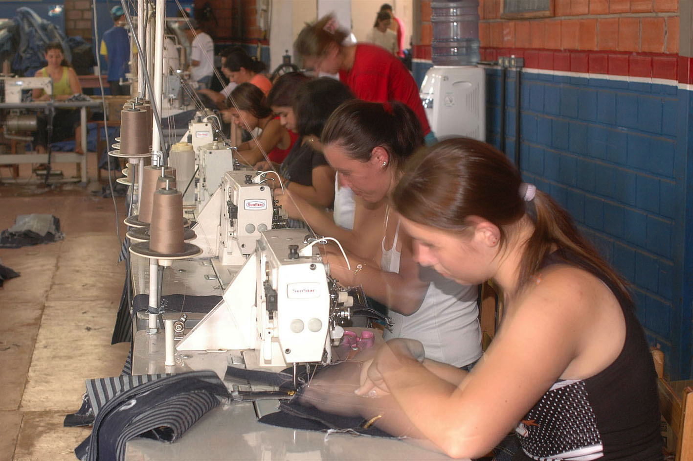 Apesar do resultado negativo de dezembro, o Paraná registrou em 2009 um saldo de 69.084 novos empregos formais e fechou o ano com mais de 2,2 milhões de trabalhadores com carteira assinada | AE Notícias