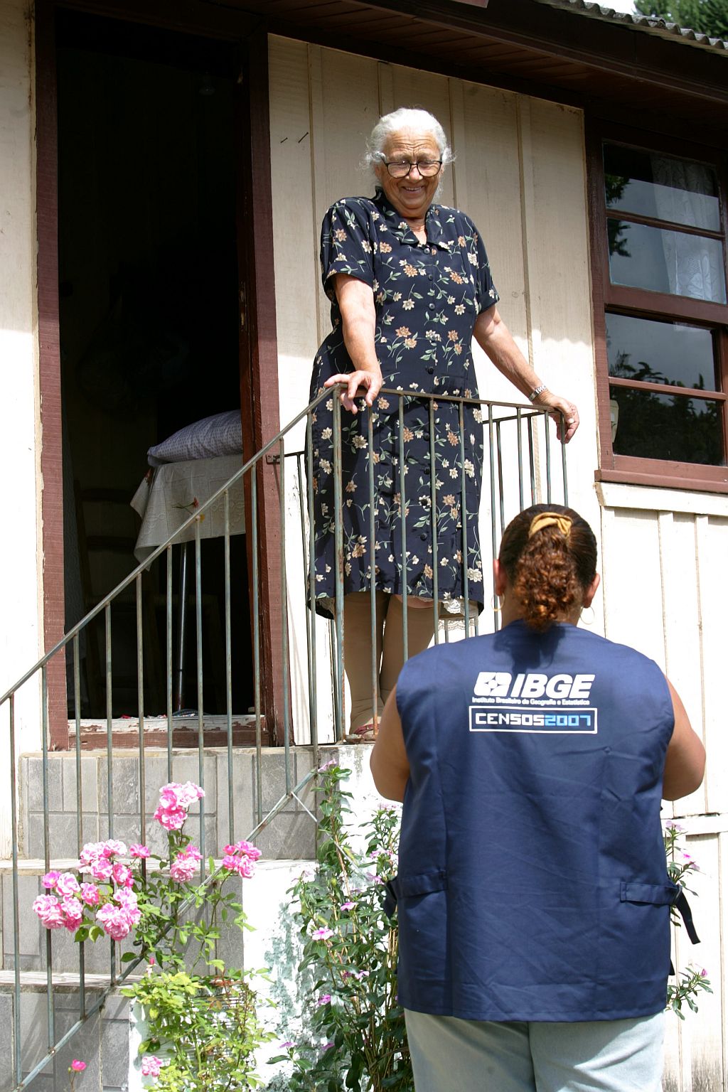 Recenseadora de 2007, em Campo Magro, na região metropolitana de Curitiba: trabalho exige flexibilidade de horários | Marcelo Elias/Agência Gazeta do Povo