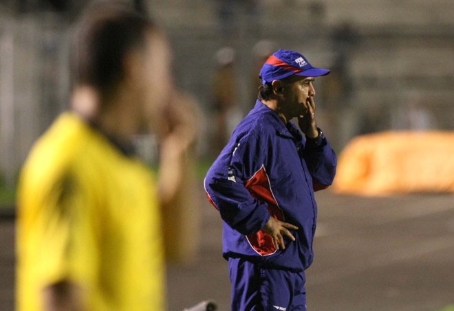 Marcelo Oliveira disse que o gol adversário desajustou o Paraná | 