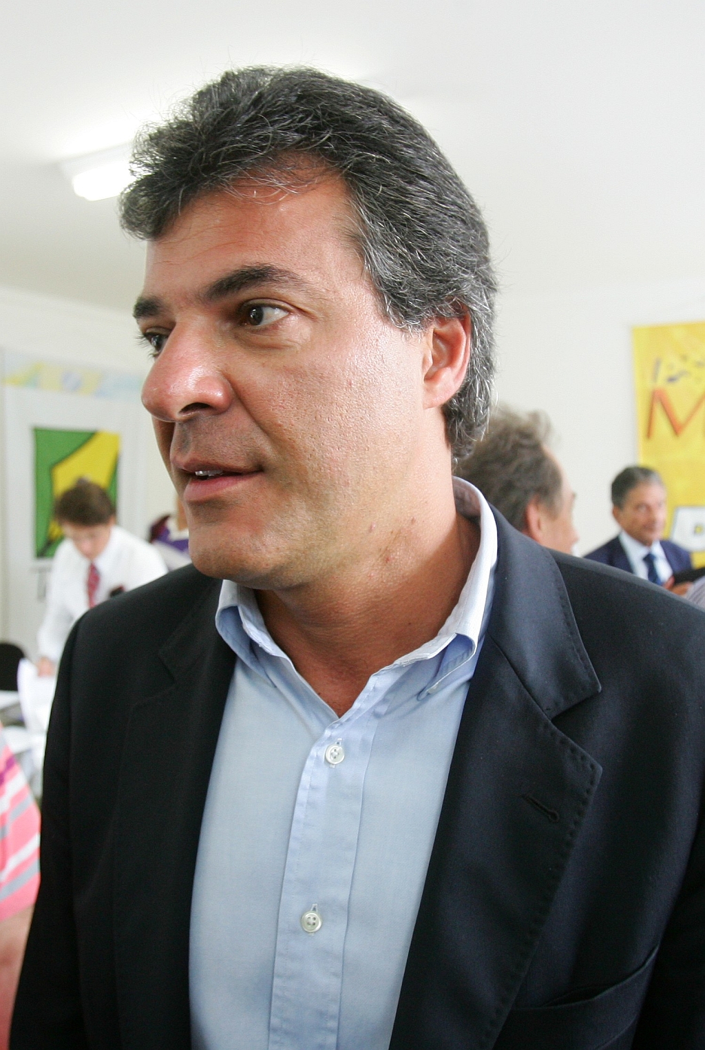 Esse entendimento é desejável no partido para que ninguém saia machucado, para que não tenha sequelas e possamos, realmente, estarmos todos juntos no mesmo propósito, que é defender os interesses do povo do Paraná. Beto Richa, pré-candidato tucano ao governo do estado | Daniel Castellano/Gazeta do Povo