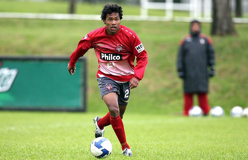 Após saída da Baixada, Vila Belmiro deve ser a nova casa do jovem jogador revelado no Atlético | Hedeson Alves/Agência de Notícias Gazeta do Povo