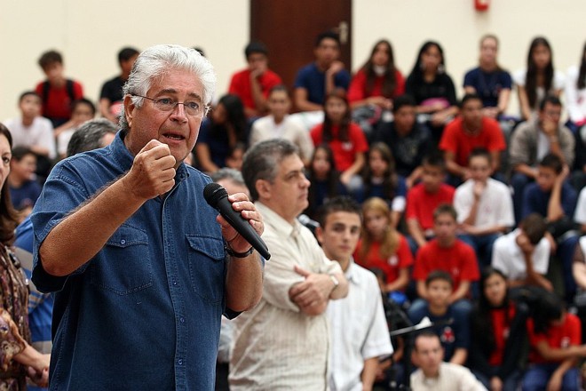 Requião: elogio ao vice Orlando Pessuti |