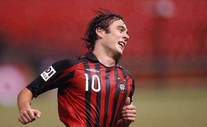 Netinho foi responsável por dois dos quatro gols atleticanos | 