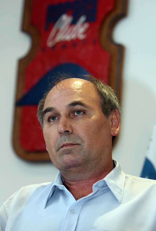 Aquilino Romani vê fatores positivos e negativos no Paraná, mas prevê melhora e pede apoio do torcedor em 2010 | Hedeson Alves / Agência Gazeta do Povo