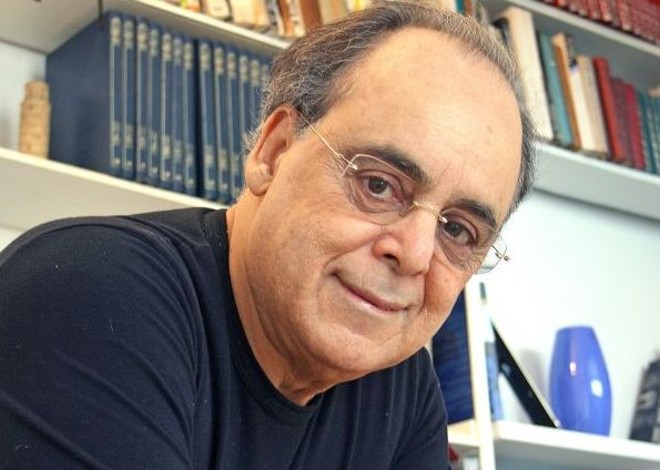 Carone: tradutor analisa Kafka |