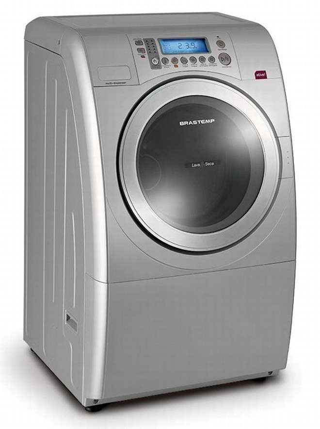 Design compacto é a marca da Lava & Seca Brastemp, disponível nas cores prata e preto. O equipamento tem ação do ozônio que elimina até 99% das bactérias. Preço sugerido: R$ 2.599 | 