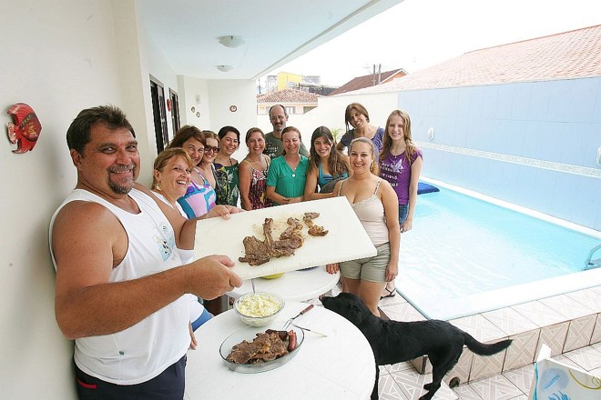 Sérgio Betes com os amigos: filezinho e linguiça | 