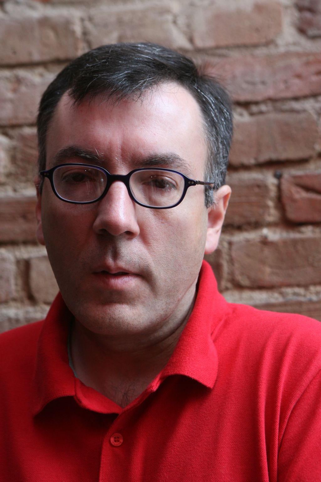 O código de postura dizia que os pais não deveriam dormir com as crianças, porque as doenças eram transmitidas por água, ar e gases. As então recentes descobertas da medicina condenavam o ambiente fechado, Marcelo Sutil, historiador | Priscila Forone/Gazeta do Povo