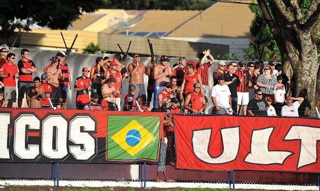 O jogo teve público de apenas 780 pessoas, entre eles uma caravana de atleticanos, alguns vindos da própria região em que o jogo aconteceu | 