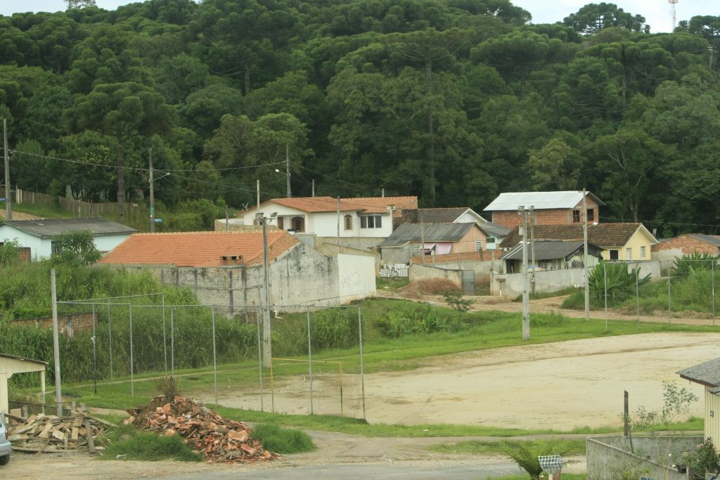 Favelinha da Barreirinha: surgida há cinco anos, ocupação é desafio para autoridades | Antonio Costa/Gazeta do Povo