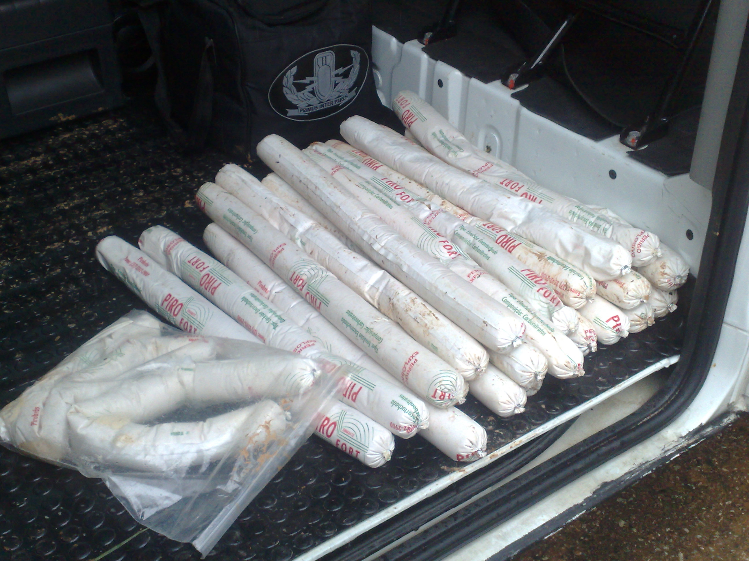 Dinamites foram recolhidas e encaminhadas para a Delegacia de Explosivos, Armas e Munições | Adriano Ribeiro / Gazeta do Povo