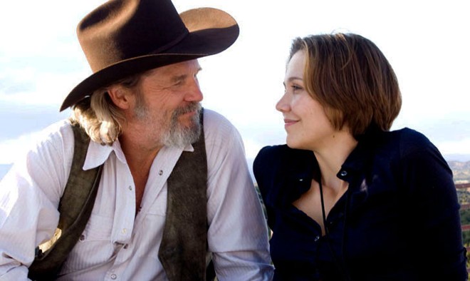 Maggie Gyllenhaal, ao lado de Jeff Bridges, indicada ao prêmio de Melhor Atriz Coadjuvante pelo filme 