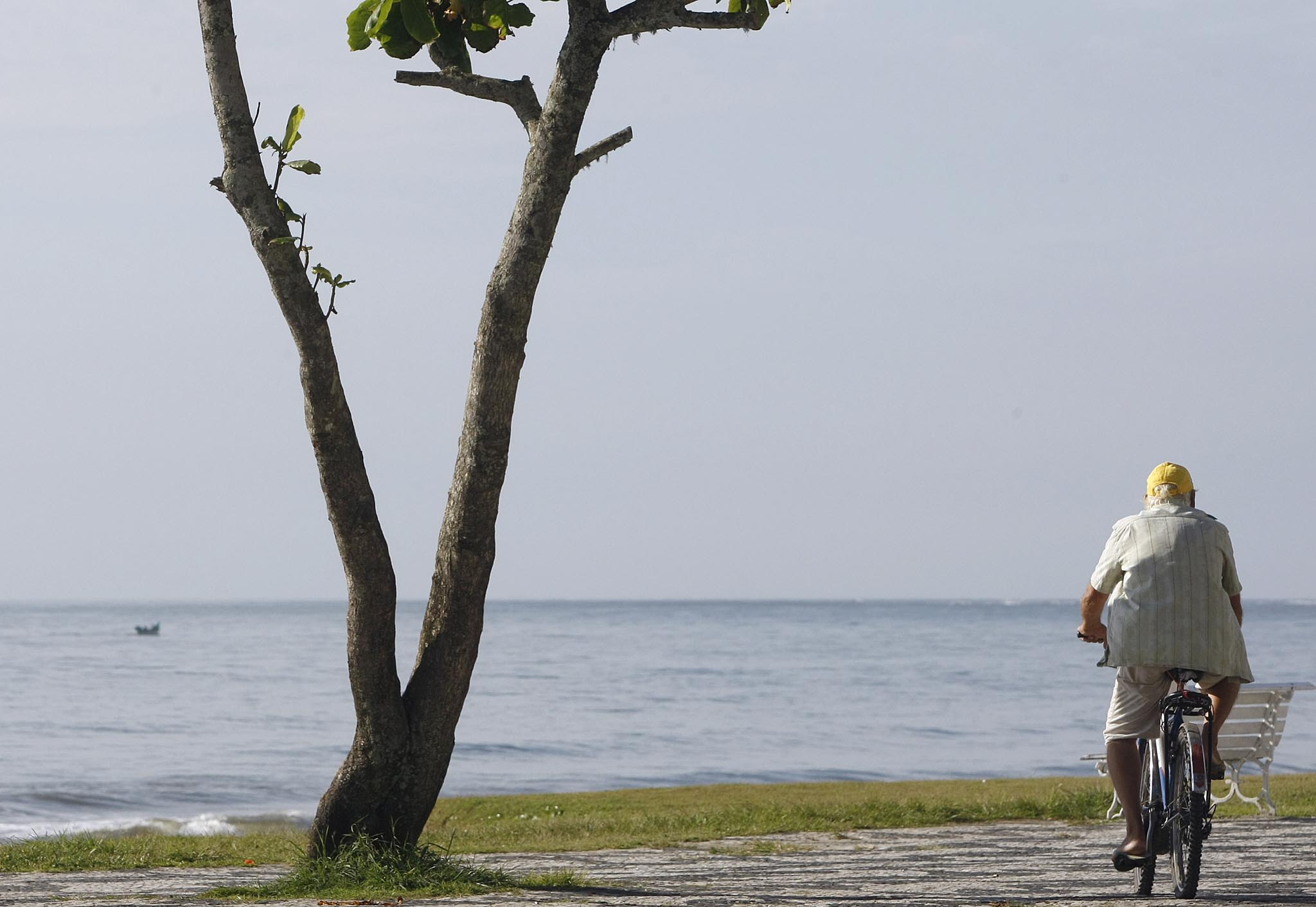 Quarta-feira vai ser mais um dia ensolarado e quente no Litoral paranaense | Valterci Santos/Gazeta do Povo
