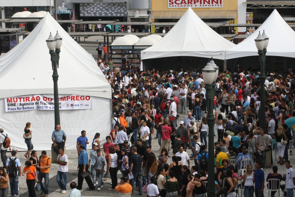 Movimento no Mutirão do Emprego foi grande: expectativa de recorde na ocupação de vagas | Jonathan Campos/ Gazeta do Povo
