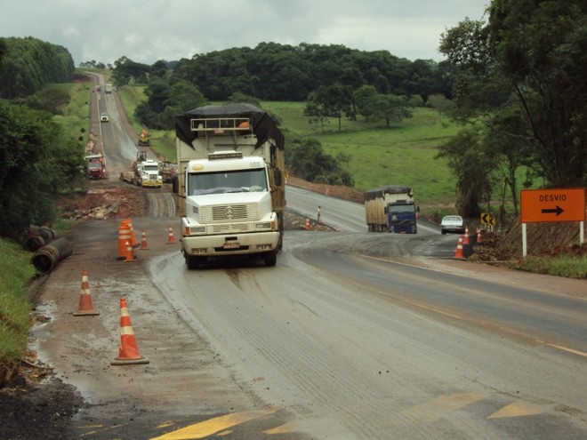PRs 151 e 239 são alternativas para os motoristas que seguem para São Paulo |