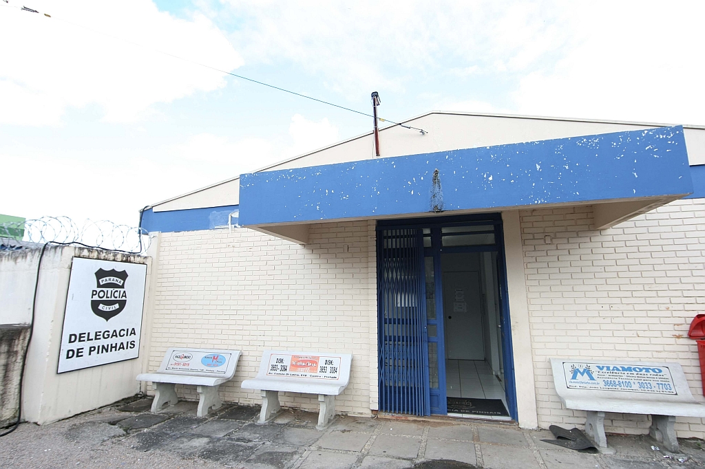 A comissão da OAB constatou que 81 presos estão em duas alas destinadas a 16 detentos na delegacia de Pinhais |