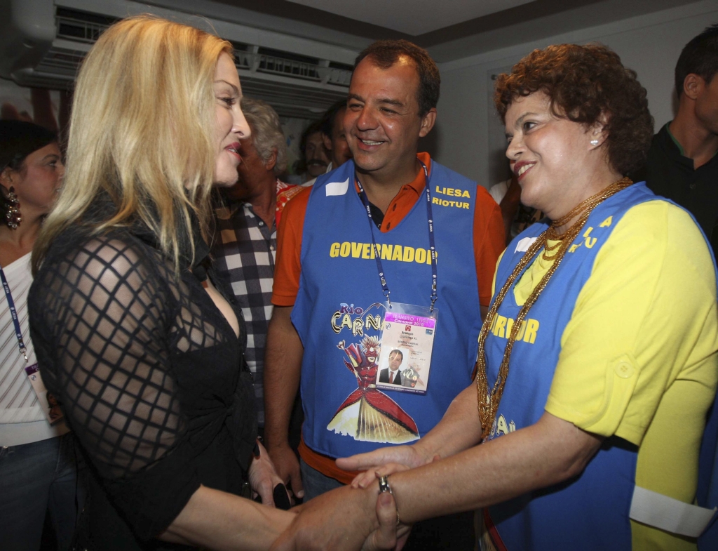Madonna prestigia carnaval no gamarote do governador Sérgio Cabral e da ministra Dilma Rousseff | Reuters
