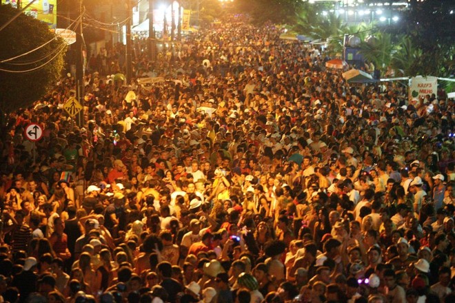 Na foto, a Matimbanda de 2009, que volta hoje a Matinhos como a principal festa nas prais neste sábado |