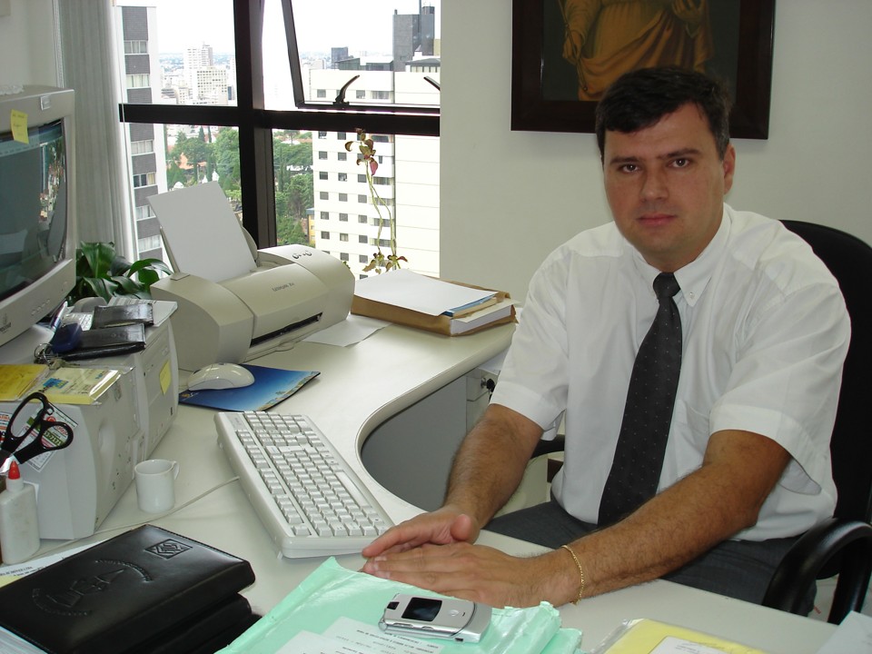 Promotor Roberto Moellmann Gonçalves Barros (foto) foi morto em 2007. Homem responsável pelo crime foi recapturado na tarde desta sexta-feira | Divulgação