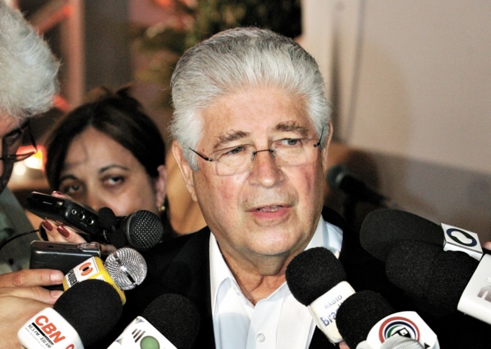 Queremos perenizar o PDE, estabelecendo, por lei, que a estrutura física seja mantida e que a cada ano pelos menos 3% dos professores estatutários participem do curso. Roberto Requião, governador do Paraná | Gilberto Abelha/Jornal de Londrina