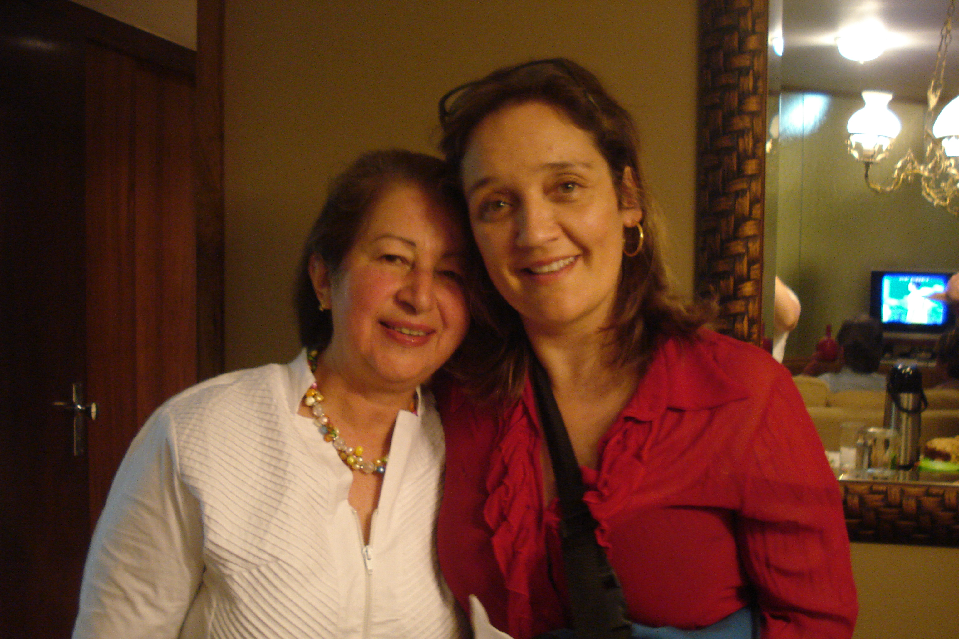 A advogada Kátia Ferraz (dir), vítima de homicídio, ao lado da amiga Isabel Mendes | Arquivo pessoal