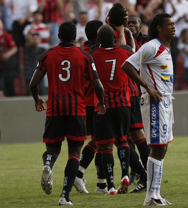 Tico Mineiro fez apenas um gol (de pênalti, contra o Paraná) e já deu adeus ao Cianorte | Antonio Costa/Gazeta do Povo