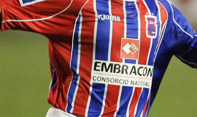 Camisa 3, com listras verticais, pode voltar ao Paraná com novo fornecedor | Valterci Santos / Agência Gazeta do Povo