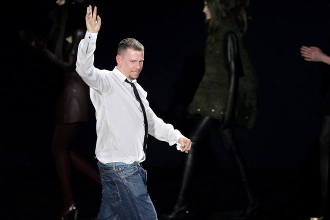 Estilista Alexander McQueen tirou a própria vida | FRANCOIS GUILLOT/AFP