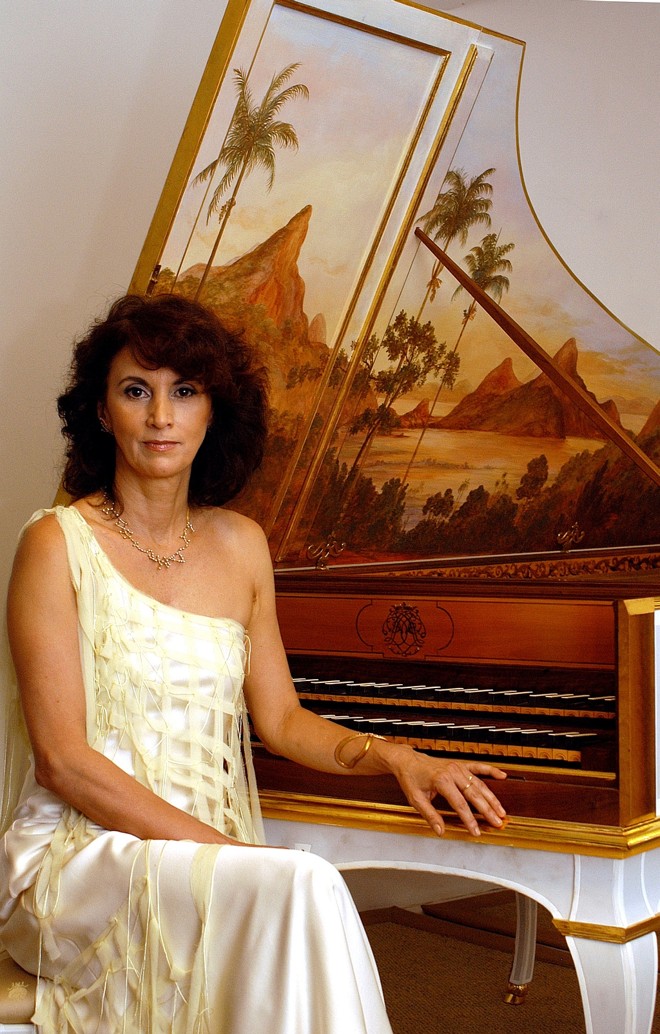 A cravista Rosana Lanzelotte encerra o projeto no dia 7 de dezembro |