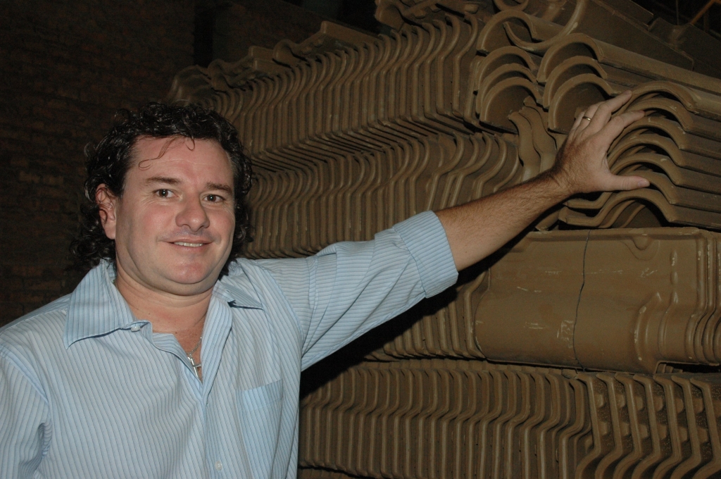 Macedo, sócio da Cerâmica Inajá: uma das primeiras olarias a obter a qualificação do Programa Setorial da Qualidade | Cristiane Shinde/Studio Alfa