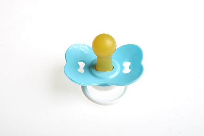 Produto: Chupeta e bico de mamadeira. Validade: 1 mês e 3 meses |