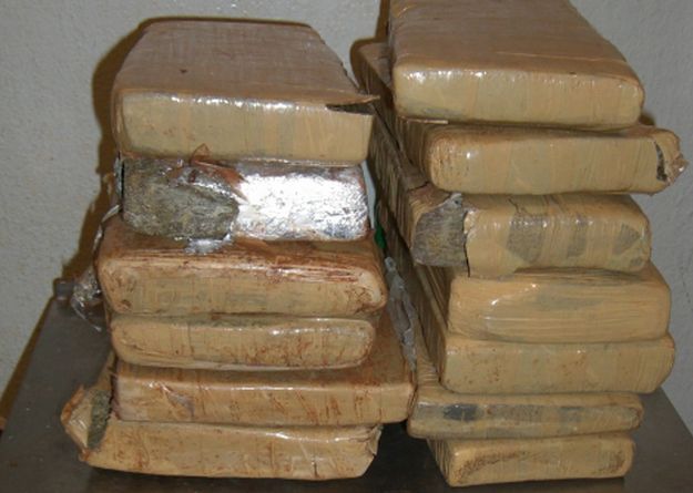 Adolescente foi flagrado com maconha durante operação policial em Guaíra | Divulgação/PF