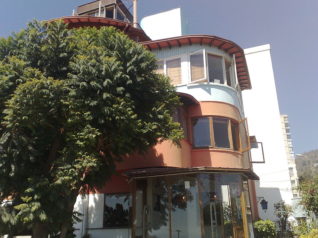 Casa do escritor Pablo Neruda, em Valparaíso, permaneceu intacta | Celio Martins